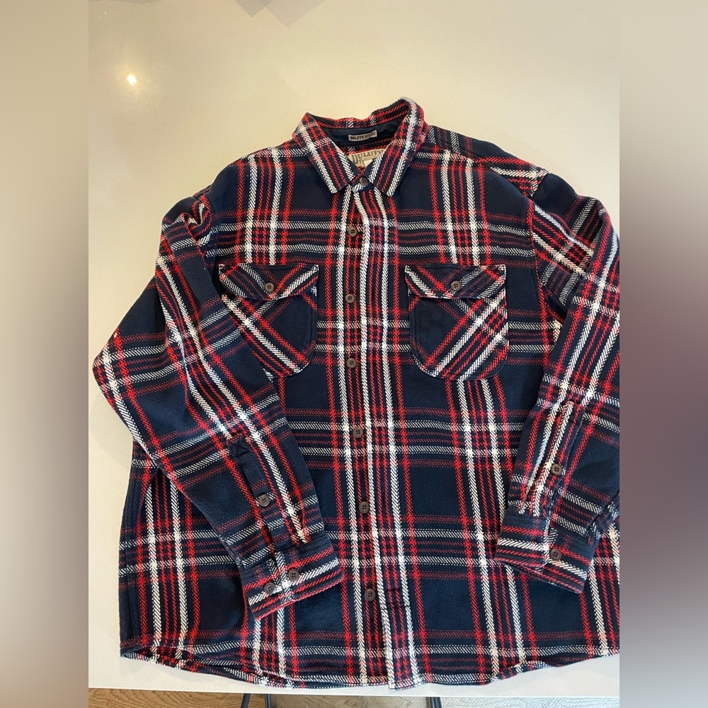 Heavy weight Duluth Trading Co button down shirt. XL